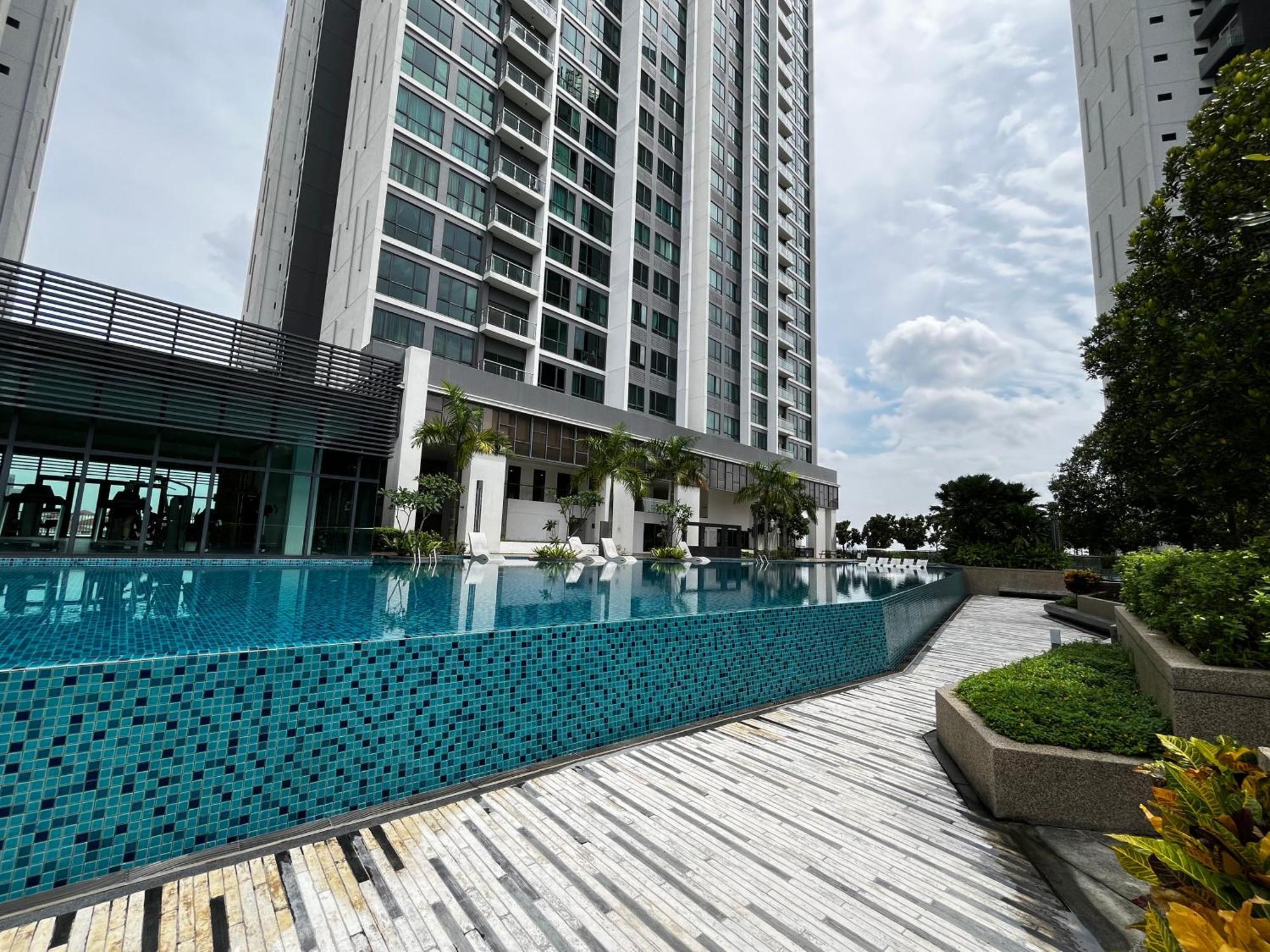 Apartment Vibrant Greenfield - 5 Mins To Sunway Pyramid